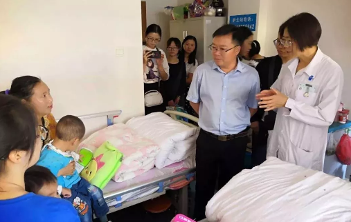 全國(guó)助殘日——政府、殘聯(lián)、醫(yī)院聯(lián)合慰問(wèn)暖人心