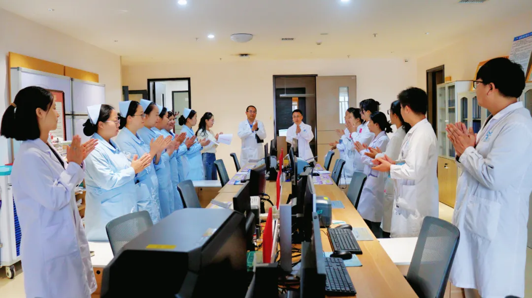 重磅喜訊丨資深腫瘤專家孟健華主任受聘任保山安利醫(yī)院腫瘤科主任！